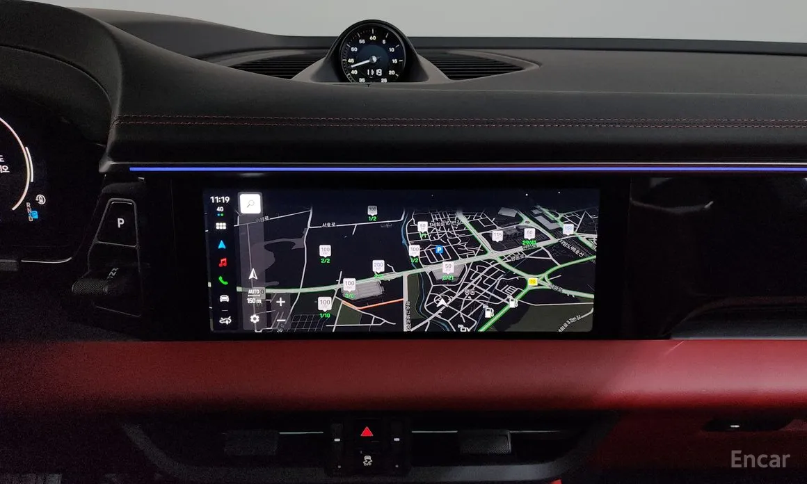 Фото 14 - Porsche Macan