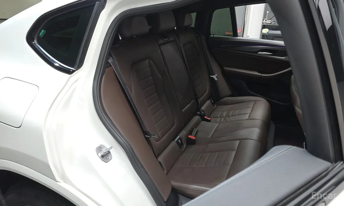 Фото 11 - BMW X4