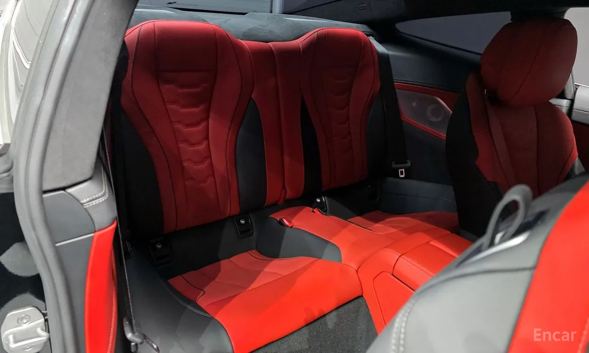 Фото 12 - BMW 8 Series