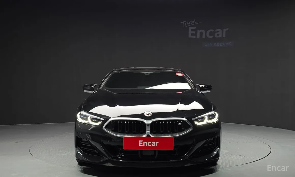 Фото 3 - BMW 8 Series