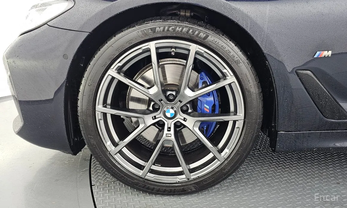 Фото 5 - BMW 5 Series