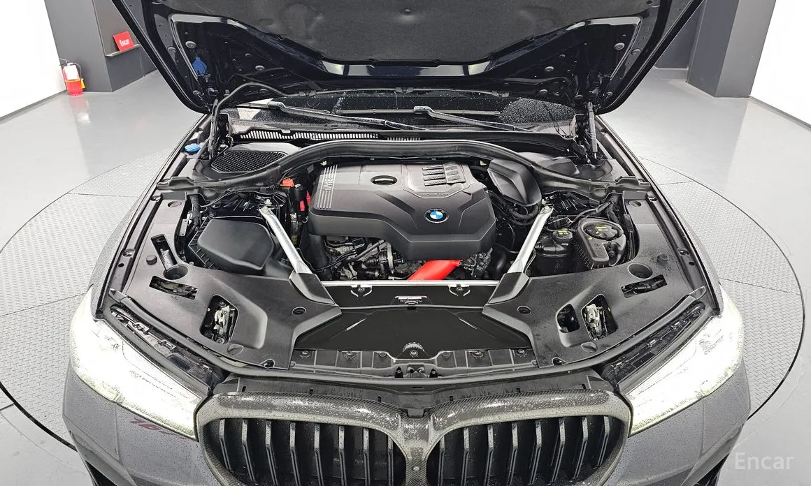 Фото 6 - BMW 5 Series