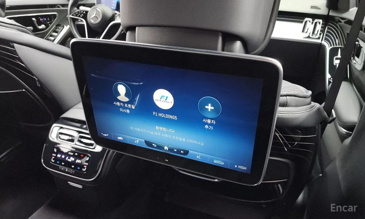 Фото 19 - Mercedes-Benz S-Class