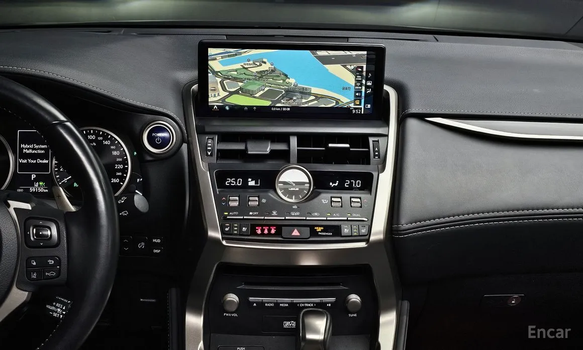 Фото 16 - Lexus NX