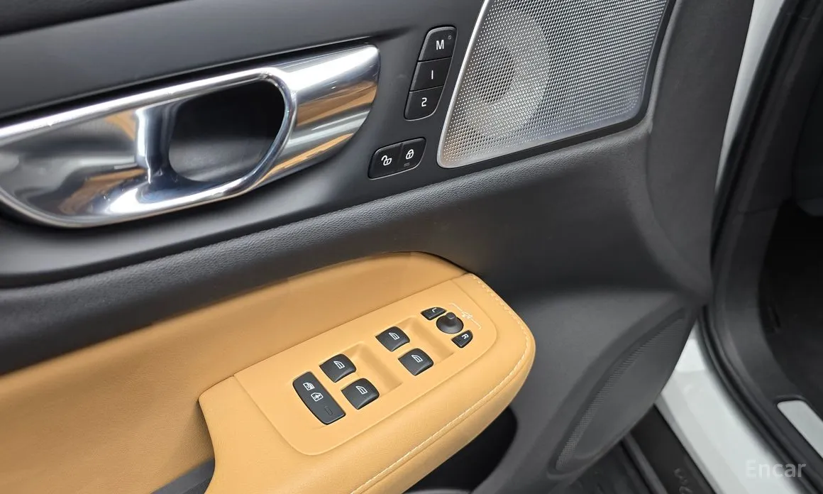 Фото 17 - Volvo V60