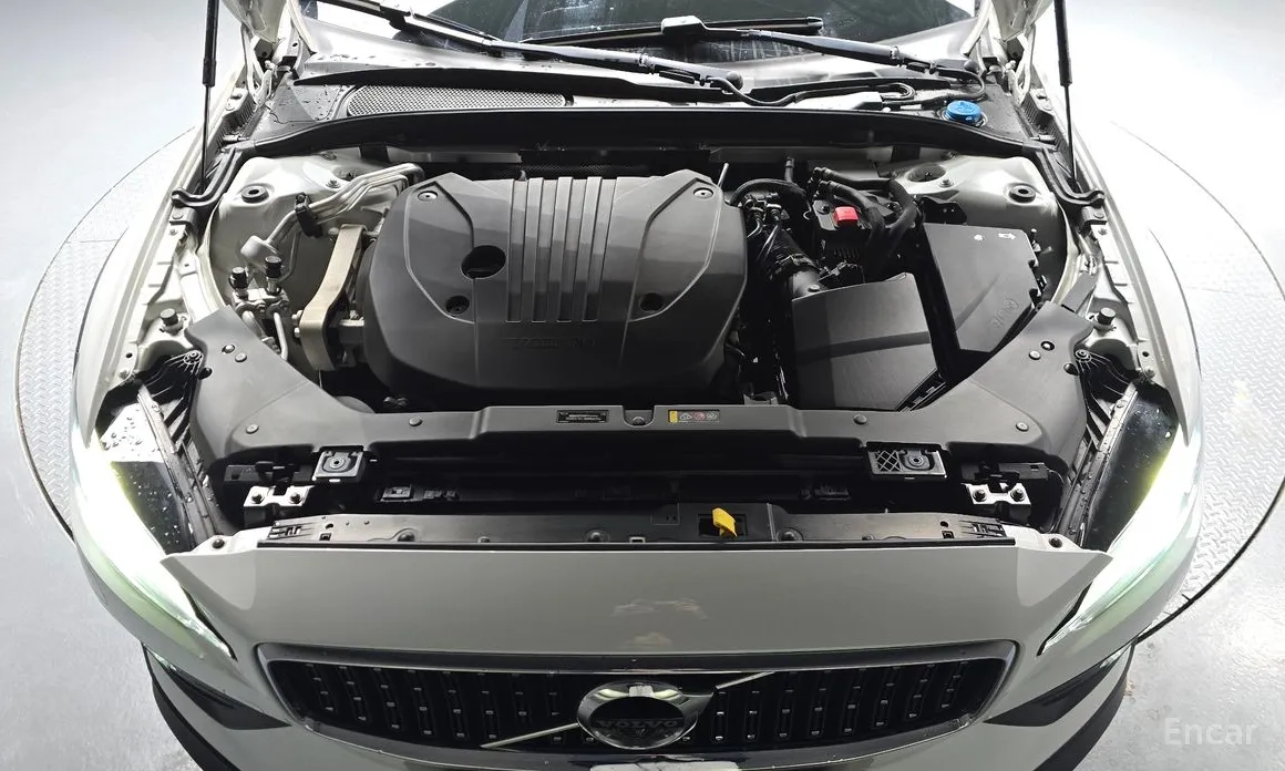 Фото 6 - Volvo V60