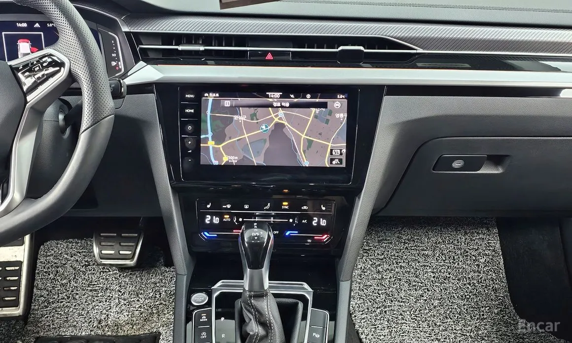 Photo 14 - Volkswagen Arteon