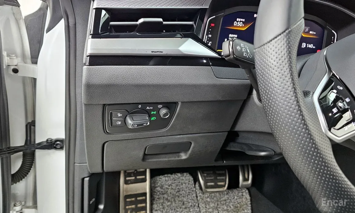 Photo 16 - Volkswagen Arteon