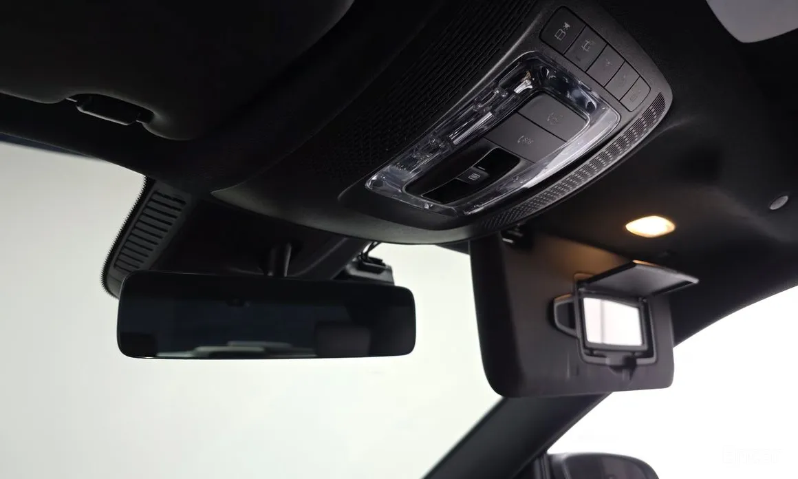 Фото 18 - Mercedes-Benz GLA-Class