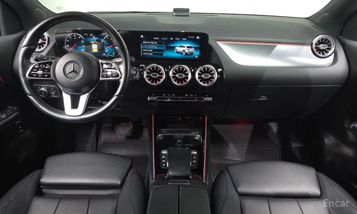 Фото 7 - Mercedes-Benz GLA-Class