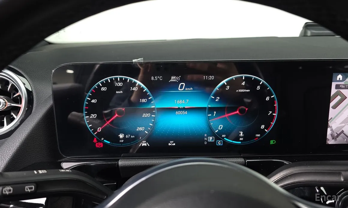 Фото 8 - Mercedes-Benz GLA-Class