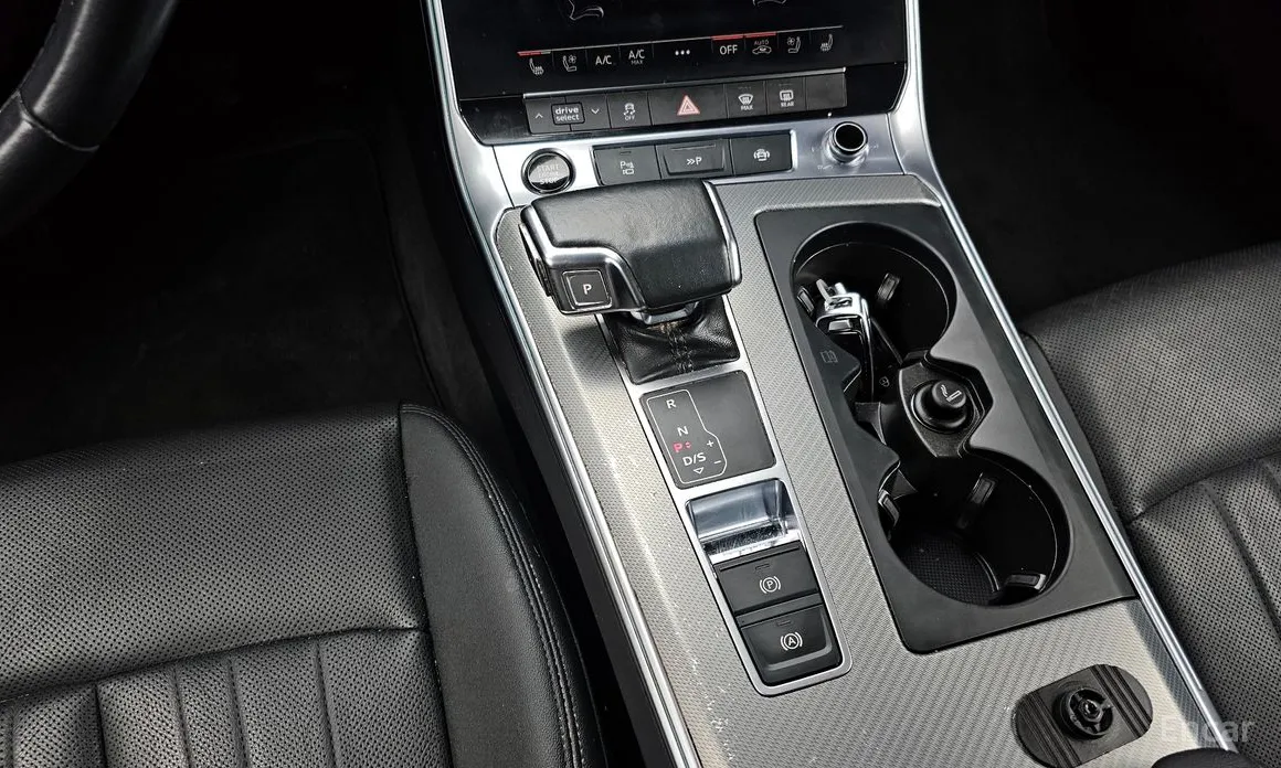 Фото 9 - Audi A6