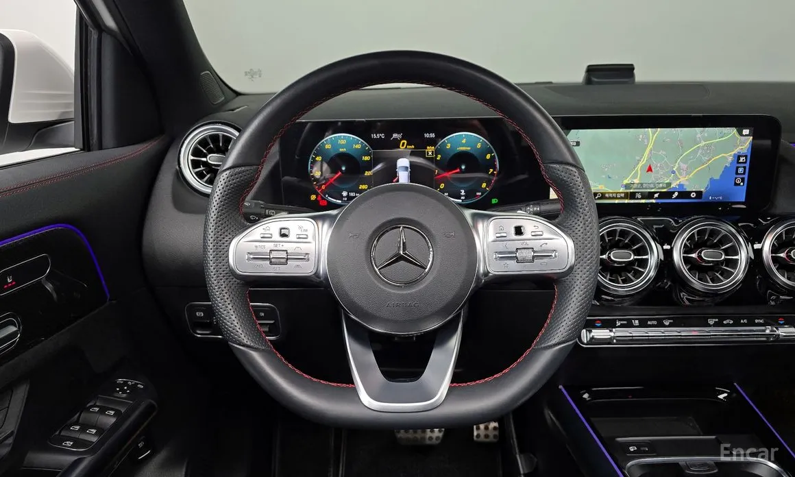 Фото 13 - Mercedes-Benz GLA-Class