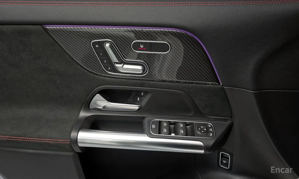 Фото 17 - Mercedes-Benz GLA-Class