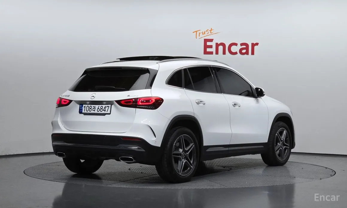 Фото 2 - Mercedes-Benz GLA-Class