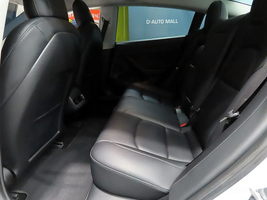 Фото 7 - Tesla Model 3