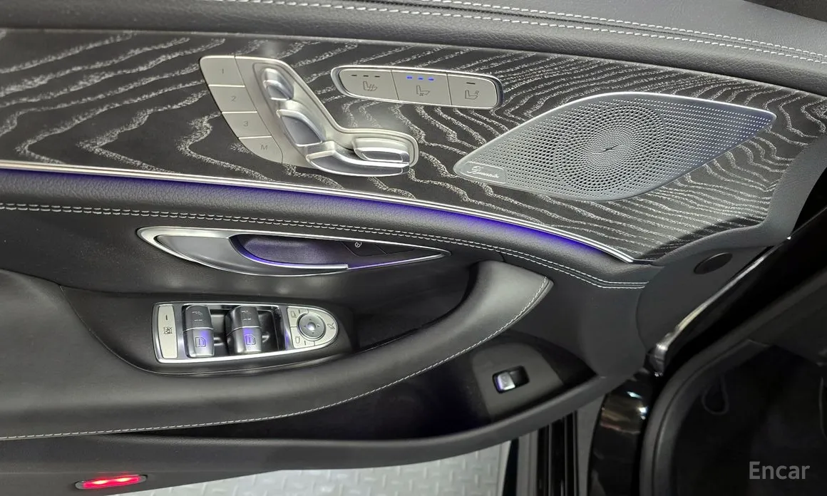 Фото 14 - Mercedes-Benz AMG GT