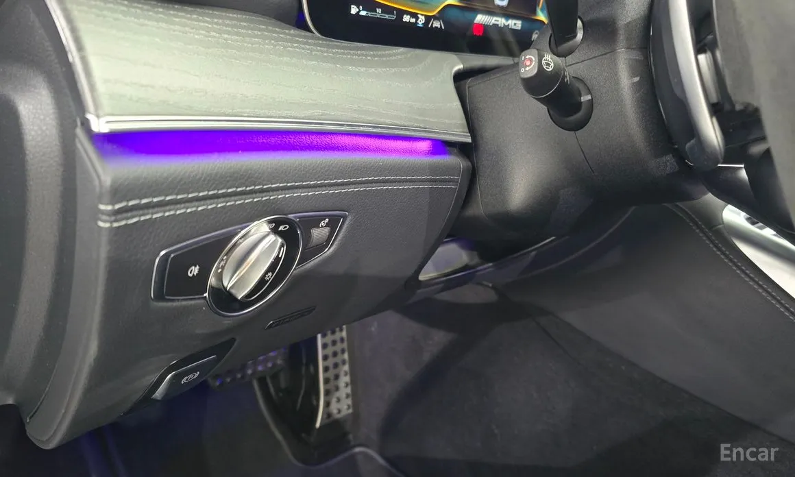 Фото 15 - Mercedes-Benz AMG GT