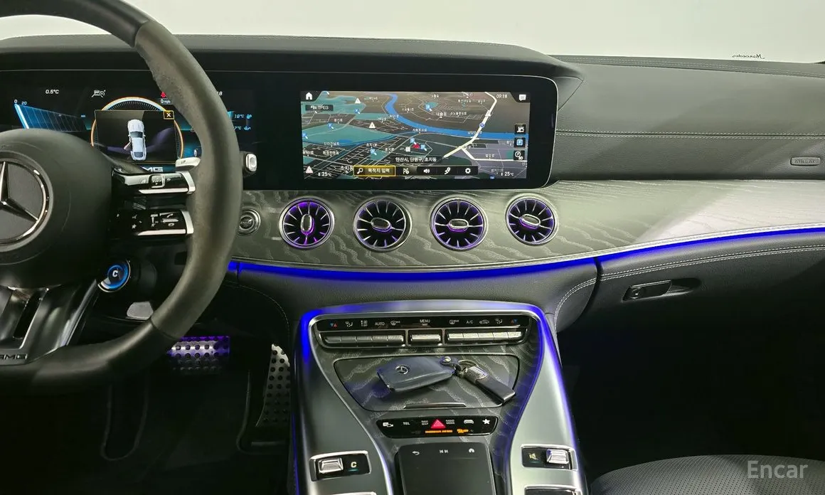 Фото 19 - Mercedes-Benz AMG GT