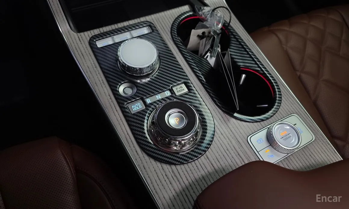 Фото 9 - Genesis GV80