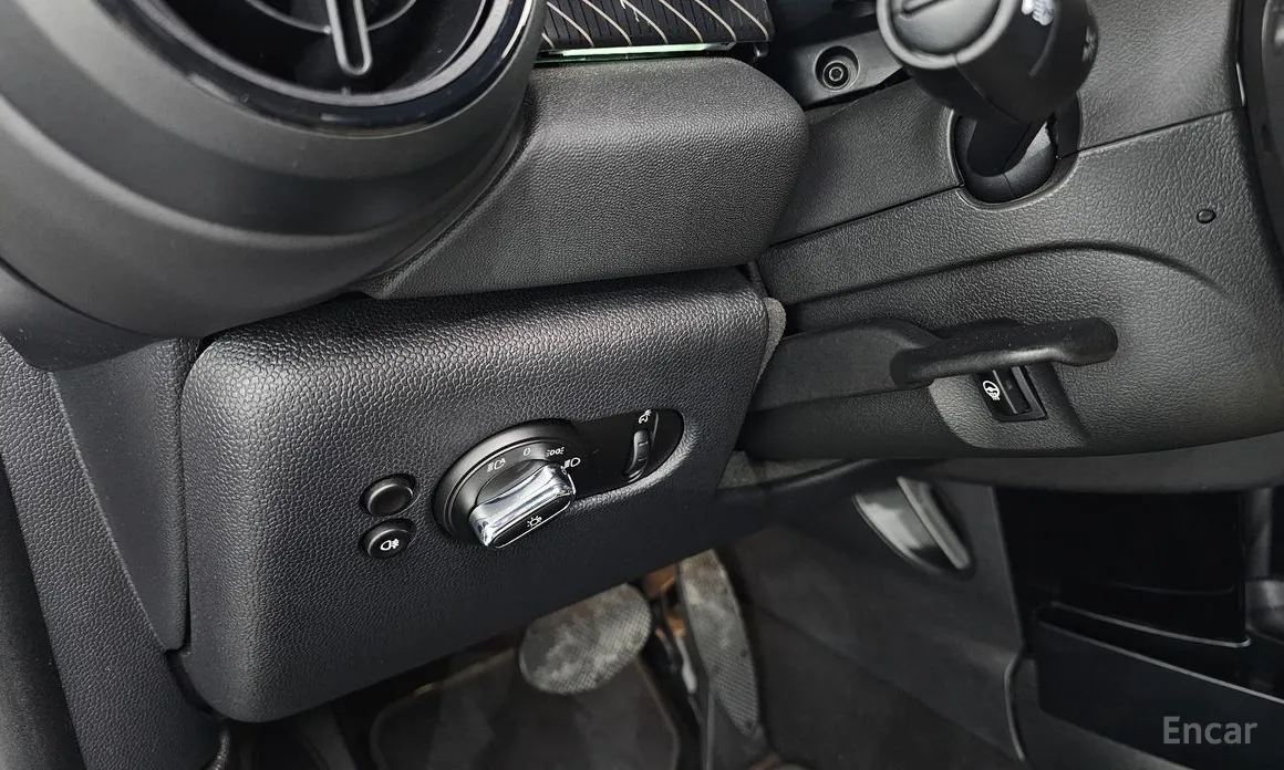 Фото 18 - Mini Cooper Convertible