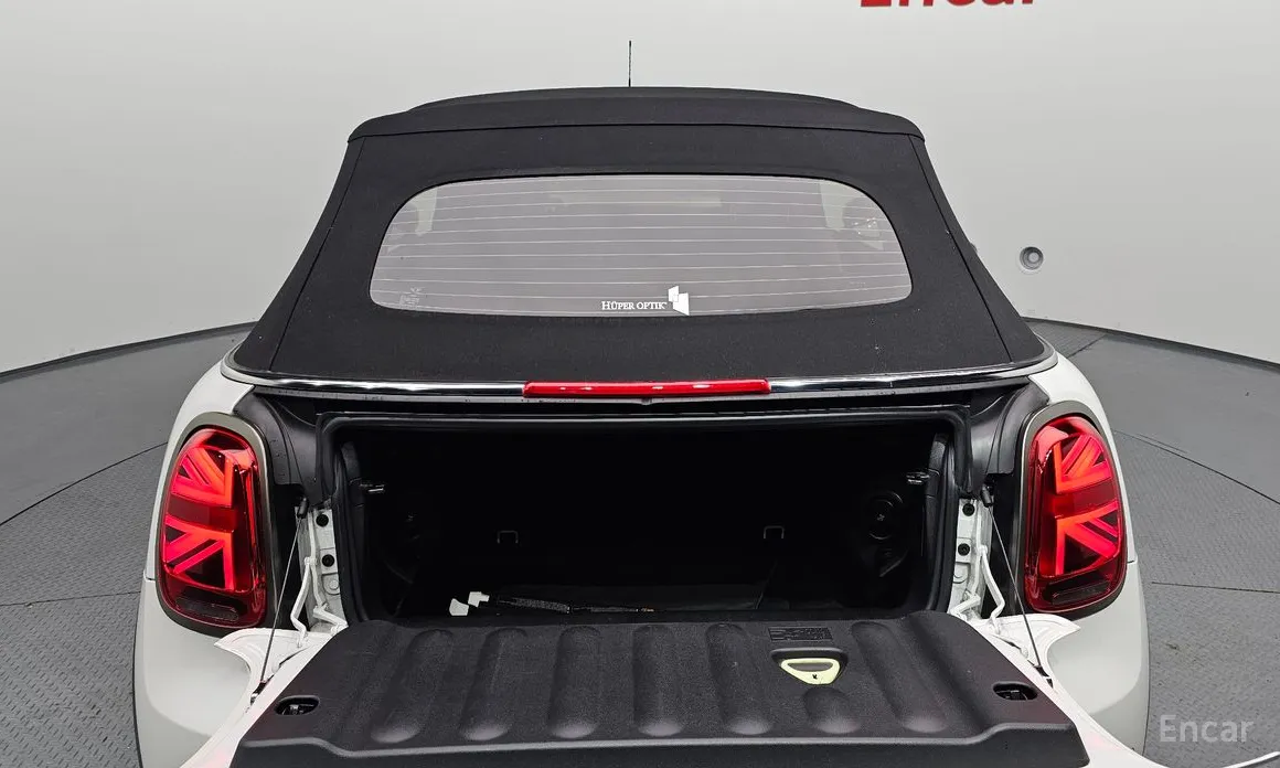 Фото 20 - Mini Cooper Convertible