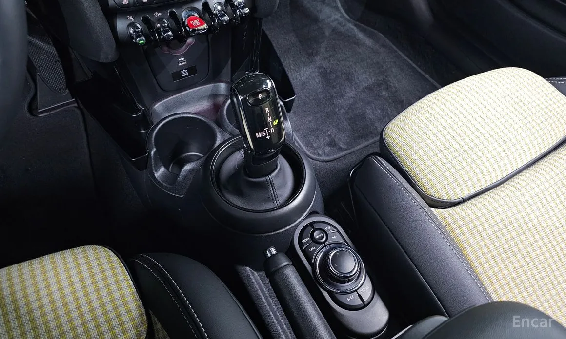 Фото 9 - Mini Cooper Convertible