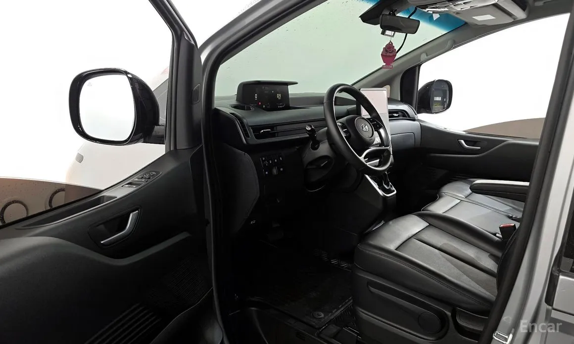 Фото 10 - Hyundai Staria