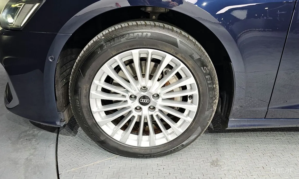 Фото 5 - Audi A6