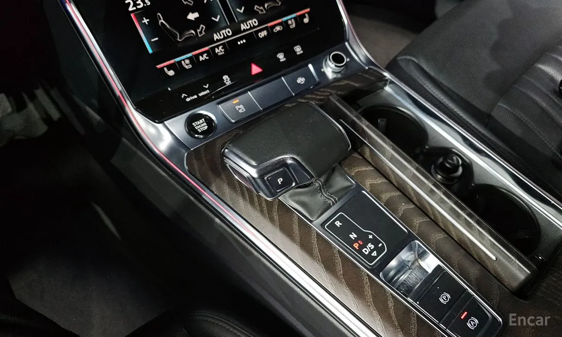 Фото 9 - Audi A6