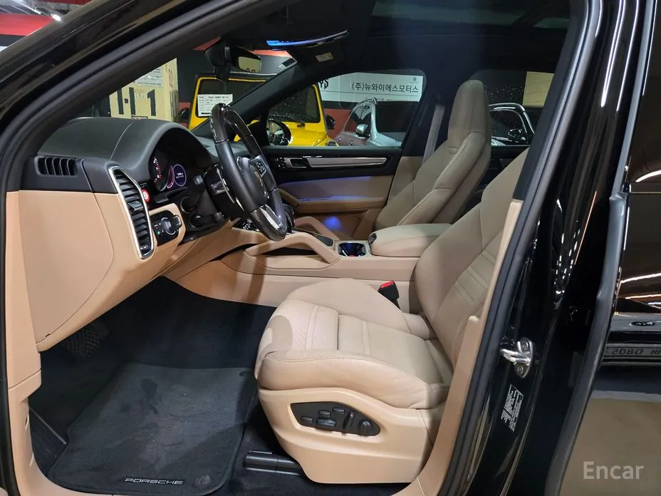 Фото 14 - Porsche Cayenne