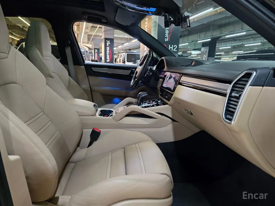 Фото 17 - Porsche Cayenne