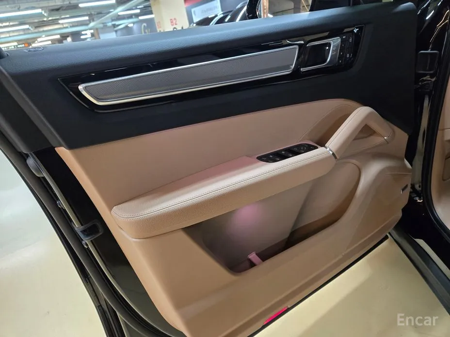 Фото 7 - Porsche Cayenne