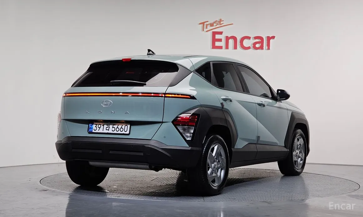 Фото 2 - Hyundai Kona