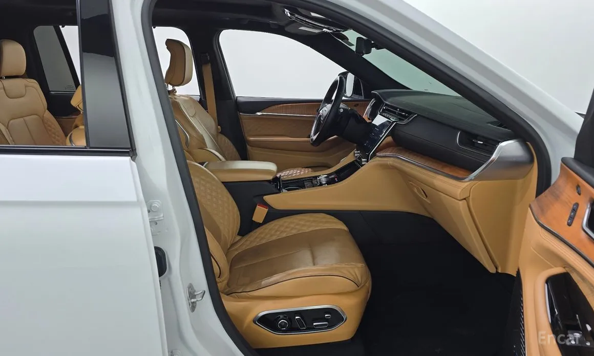 Фото 11 - Jeep Cherokee