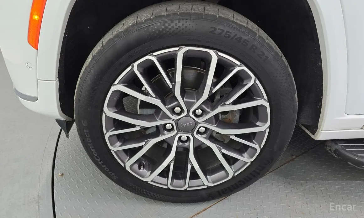 Фото 5 - Jeep Cherokee