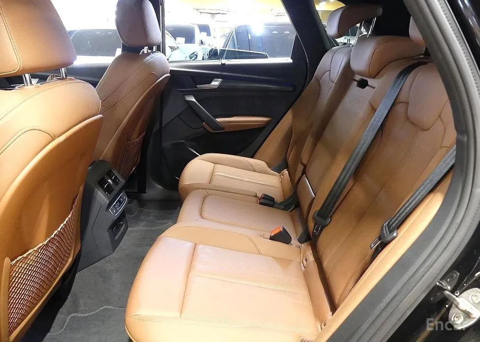 Фото 18 - Audi Q5