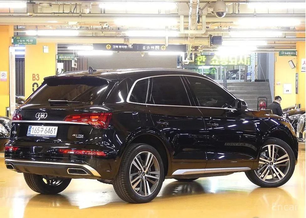 Фото 2 - Audi Q5