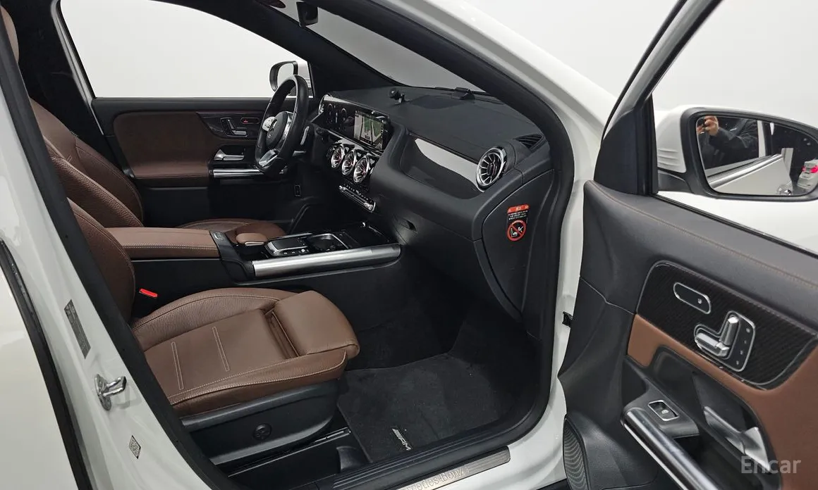 Фото 10 - Mercedes-Benz GLA-Class