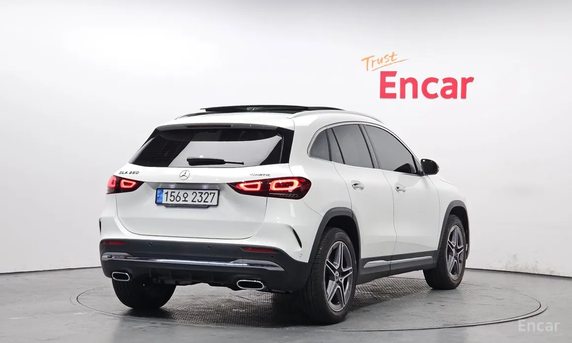 Фото 2 - Mercedes-Benz GLA-Class