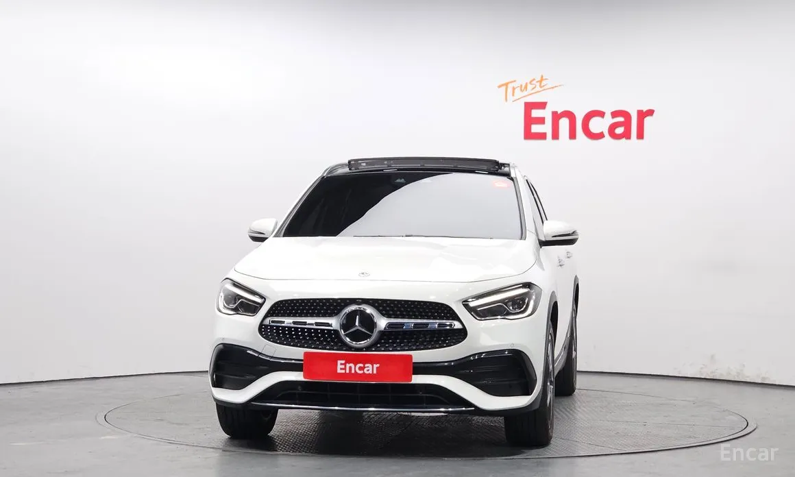 Фото 3 - Mercedes-Benz GLA-Class