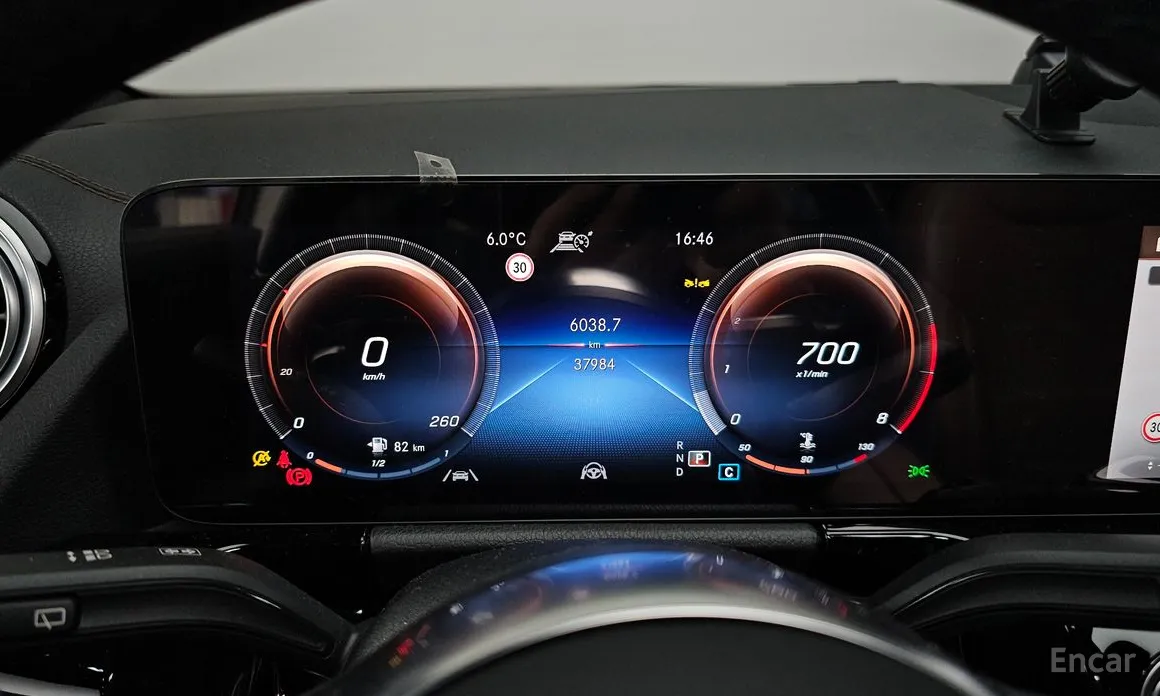 Фото 8 - Mercedes-Benz GLA-Class