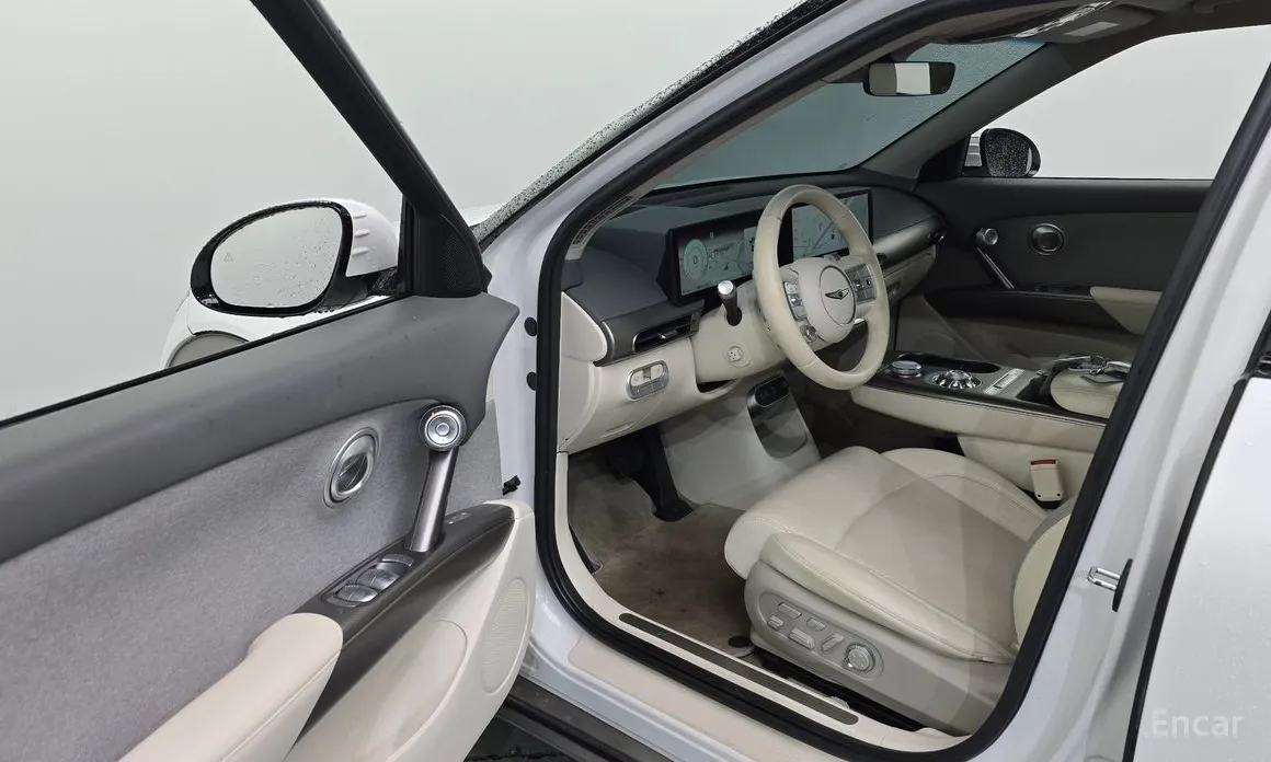 Фото 10 - Genesis GV60