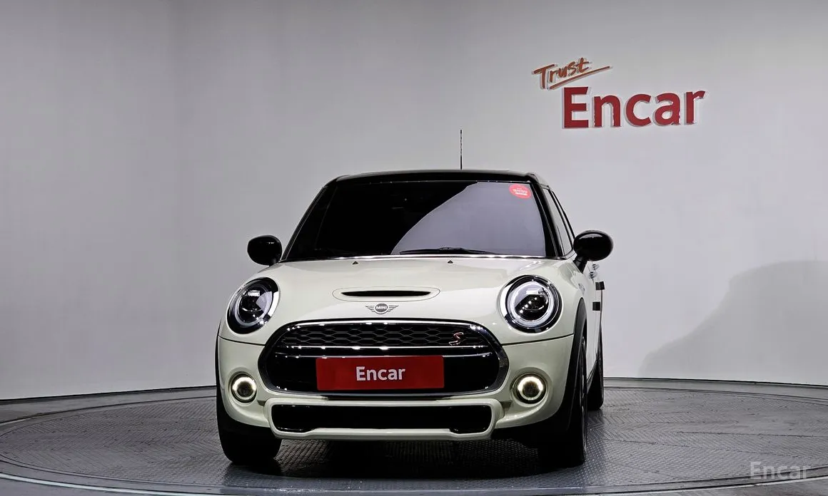 Фото 3 - Mini Cooper