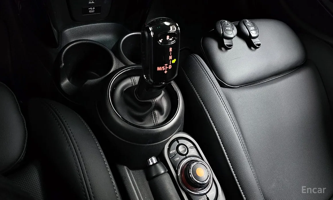 Фото 9 - Mini Cooper