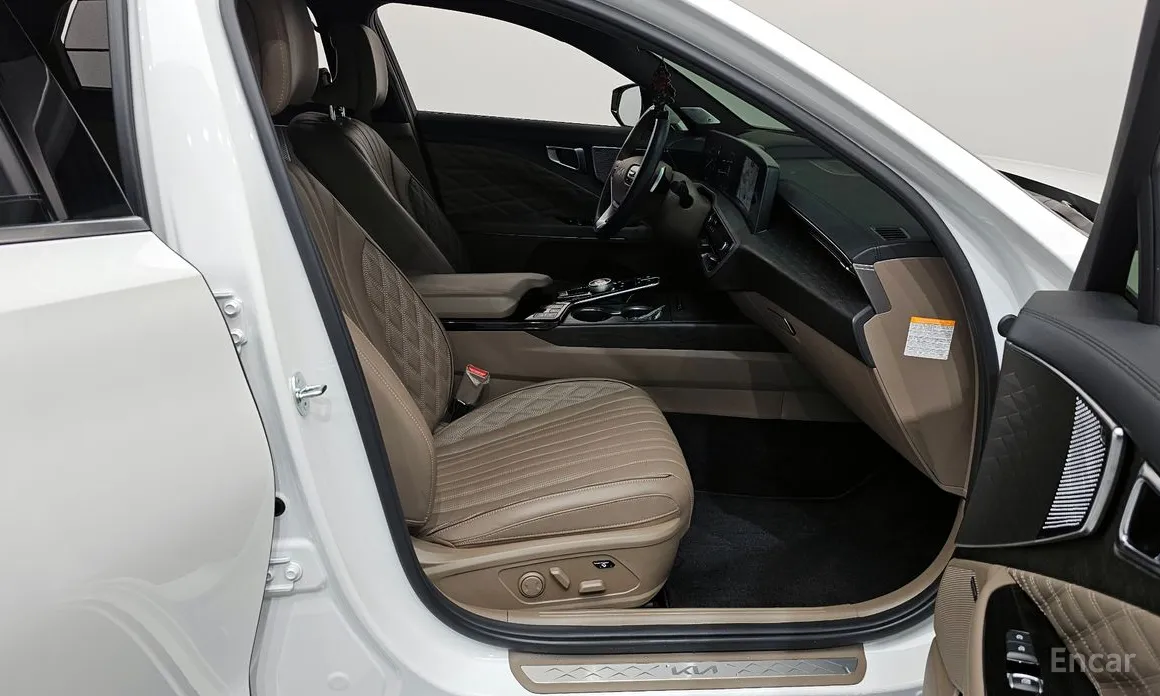 Фото 11 - Kia K8