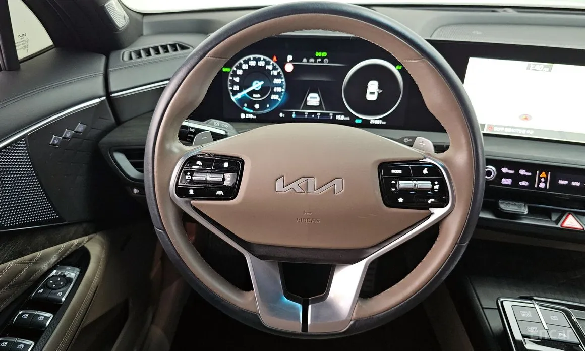 Фото 13 - Kia K8