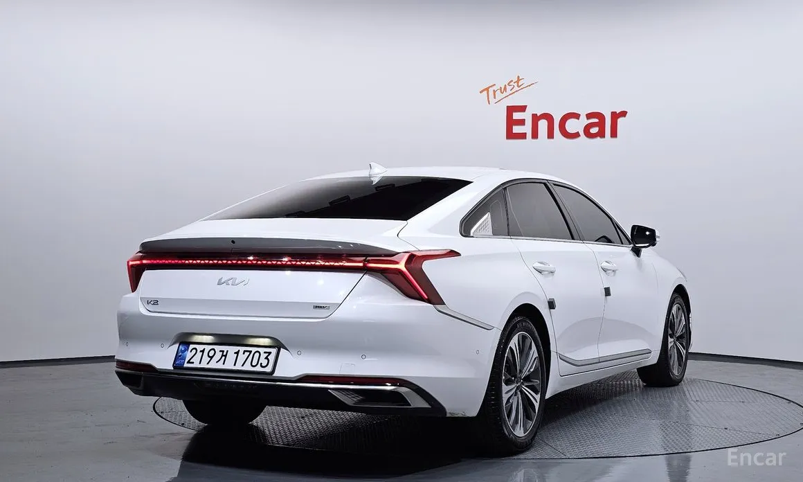 Фото 2 - Kia K8