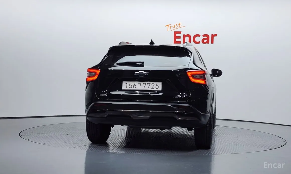 Фото 4 - Chevrolet Trax