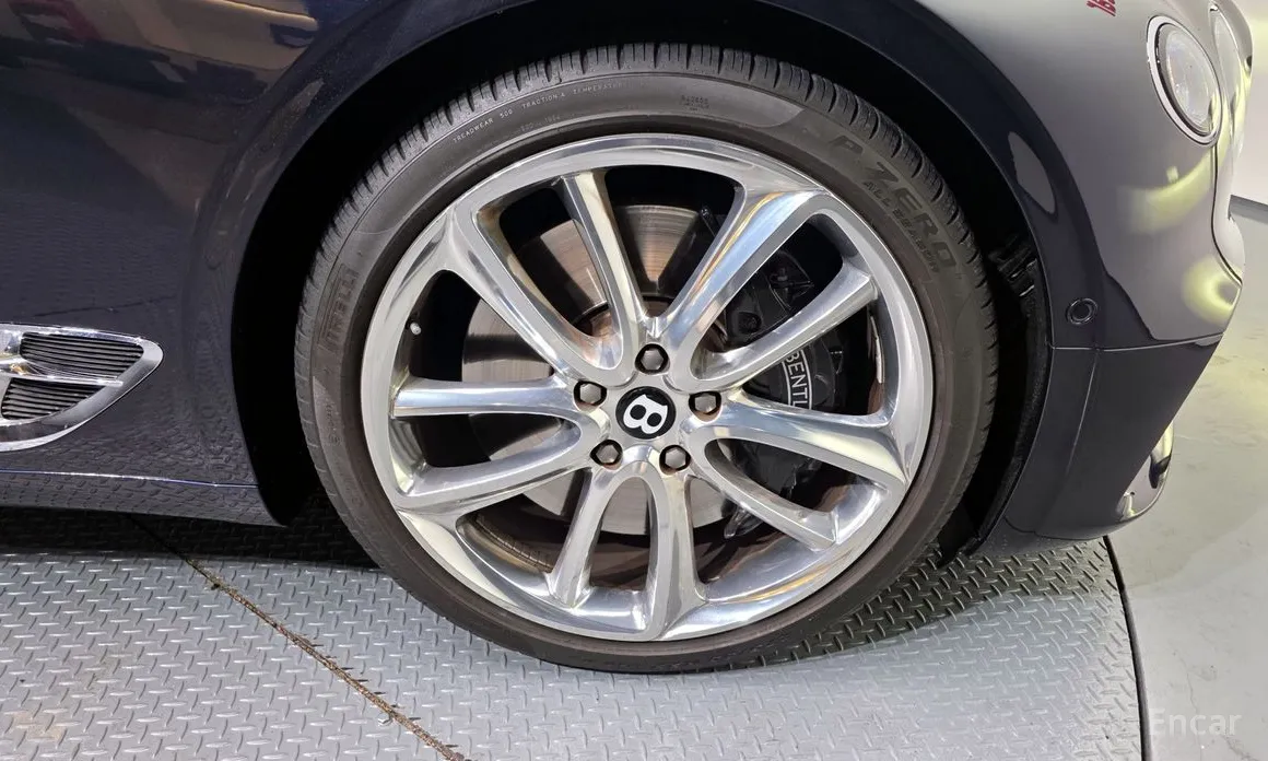 Фото 5 - Bentley Continental GT